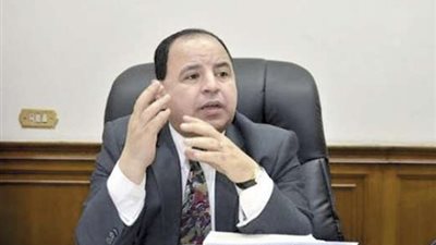 نائب وزير المالية يكشف حقيقة زيادة راتبه  