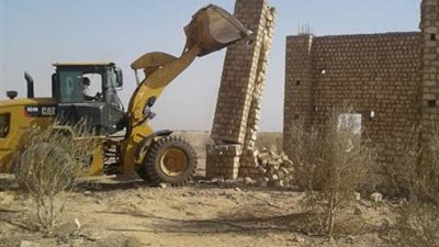 إزالة تعديات على مساحة  1445 فدان من أراضي الدولة ببني سويف