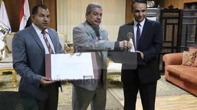 باحث بجامعة بنى سويف يفوز بجائزة الشارقة الدولية للتراث الثقافى لعام 2017