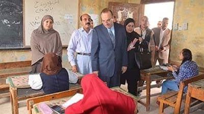 محافظ بني سويف يتفقد لجان الشهادة الاعدادية 
